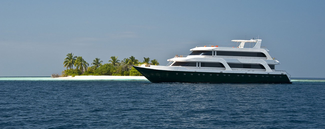 Luxury Maldives Holiday & Tours - Scuba Diving - Bellingham Safaris